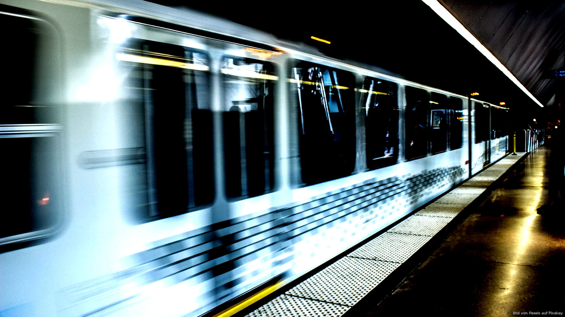 Lesenswert: „Barrierefreiheit bei der Deutschen Bahn“ schreibt die TAZ